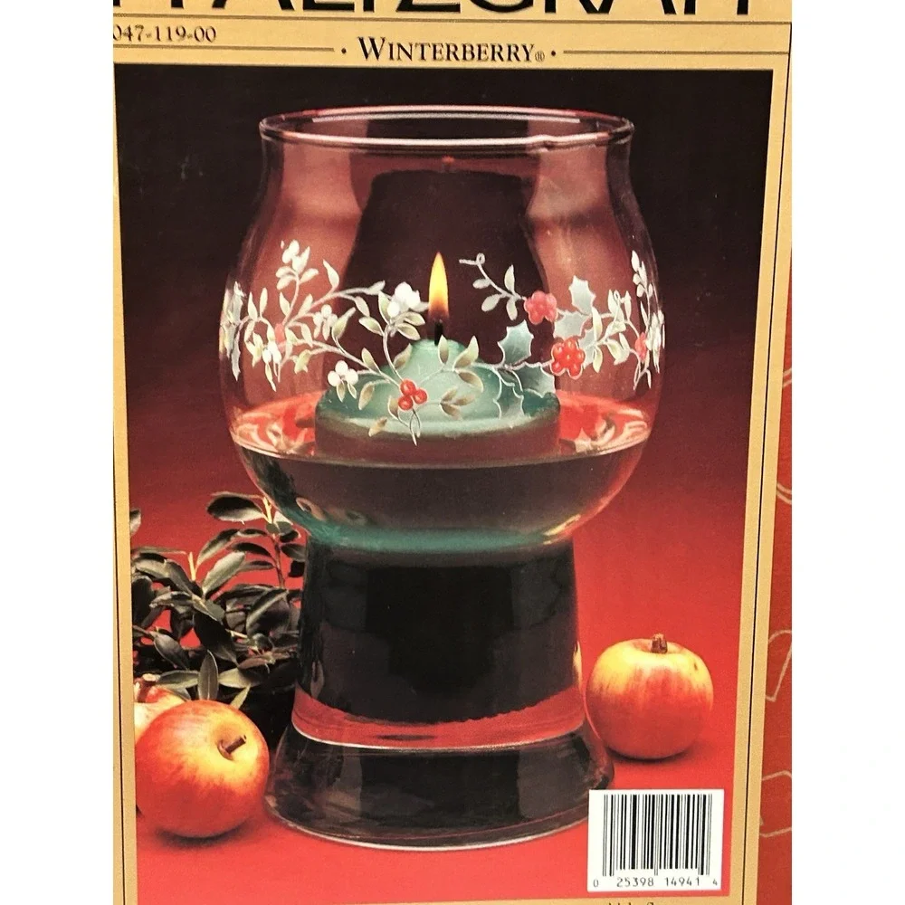 Pfaltzgraff Winterberry Hurricane Lamp Floating Candle Christmas -‎